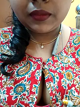 Snapshot of Sophiaboudi chatting on March 10, 5:07 pm Sophiaboudi online show from March 10, 5:07 pm