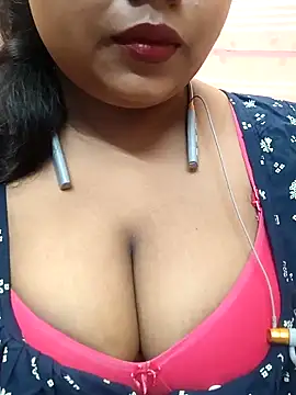 Snapshot of Sophiaboudi chatting on March 12, 5:28 pm Sophiaboudi online show from March 12, 5:28 pm