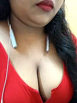 Snapshot of Sophiaboudi chatting on September 24, 7:23 am Sophiaboudi online show from September 24, 7:23 am