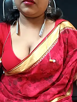 Snapshot of Sophiaboudi chatting on October 18, 6:19 pm Sophiaboudi online show from October 18, 6:19 pm