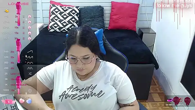Snapshot of evelin_zaens chatting on January 24, 7:19 am evelin zaens online show from January 24, 7:19 am