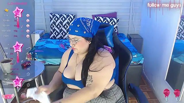 Snapshot of evelin_zaens chatting on February 23, 12:59 pm evelin zaens online show from February 23, 12:59 pm