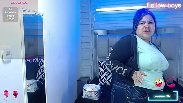 Snapshot of evelin_zaens chatting on October 2, 4:30 am evelin zaens online show from October 2, 4:30 am