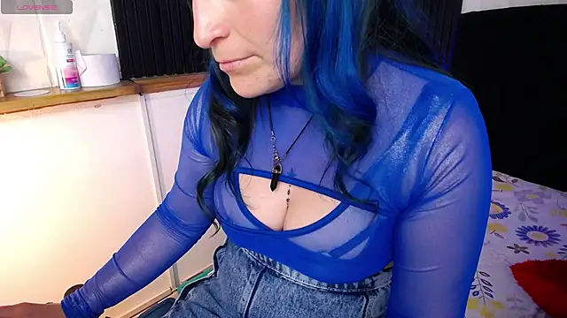 alicia moom online show from February 18, 7:52 pm