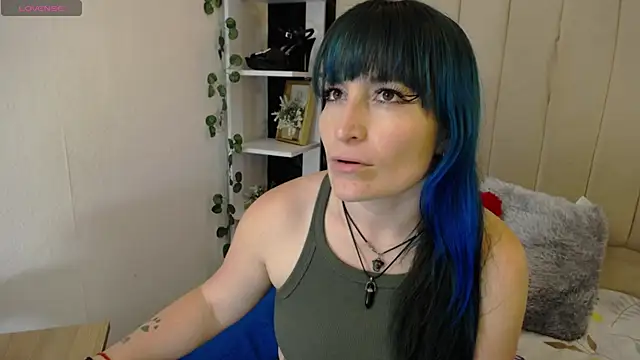 alicia moom online show from March 12, 7:28 pm