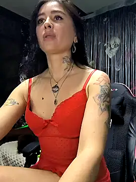 KikiXRed online show from December 10, 10:06 am