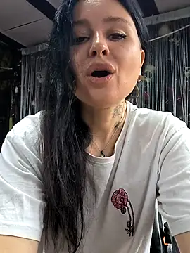 KikiXRed online show from March 27, 10:04 am