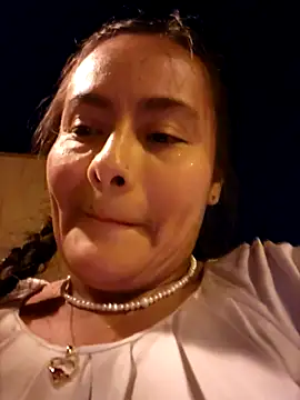 bellapaty online show from September 17, 7:04 pm