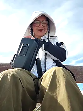 bellapaty online show from March 26, 8:53 am