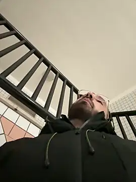 michele1500 online show from December 14, 1:22 am