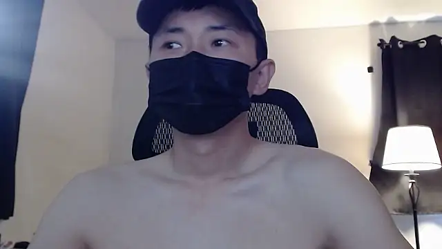 Snapshot of twbobo00715 chatting on December 3, 7:11 pm twbobo00715 online show from December 3, 7:11 pm