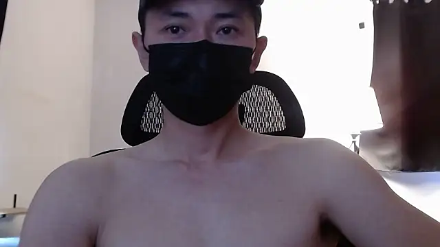 Snapshot of twbobo00715 chatting on December 12, 5:59 pm twbobo00715 online show from December 12, 5:59 pm