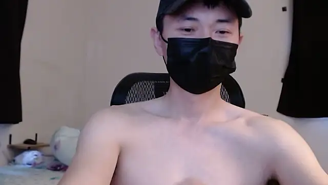 Snapshot of twbobo00715 chatting on December 16, 5:43 pm twbobo00715 online show from December 16, 5:43 pm