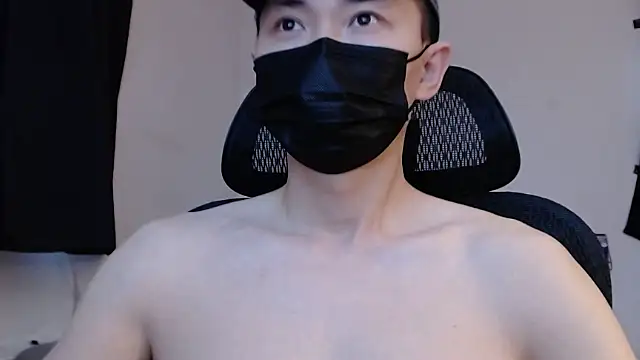 Snapshot of twbobo00715 chatting on February 11, 3:51 pm twbobo00715 online show from February 11, 3:51 pm