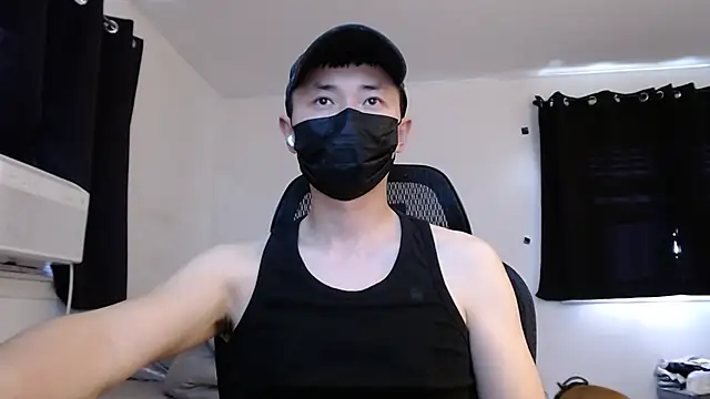 Snapshot of twbobo00715 chatting on October 3, 9:01 pm twbobo00715 online show from October 3, 9:01 pm