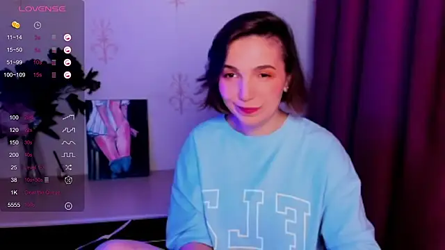 KindHazelHere  online show from October 23, 12:26 pm