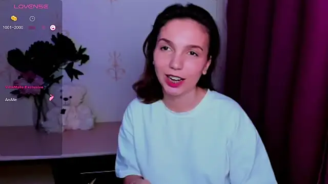 KindHazelHere  online show from May 22, 8:58 pm