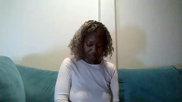 Snapshot of Hardnipples8 chatting on May 5, 10:18 pm Hardnipples8 online show from May 5, 10:18 pm