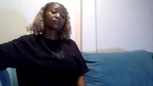 Snapshot of Hardnipples8 chatting on May 27, 3:03 am Hardnipples8 online show from May 27, 3:03 am