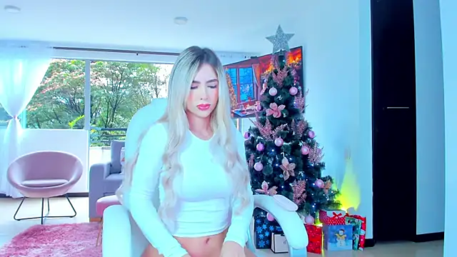 Sophi Jonnes online show from December 16, 1:11 pm