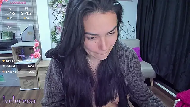 Snapshot of Lunlunera chatting on March 17, 10:27 am Lunlunera online show from March 17, 10:27 am