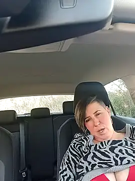 Snapshot of Evalibertinesexy chatting on December 5, 11:27 am Evalibertinesexy online show from December 5, 11:27 am