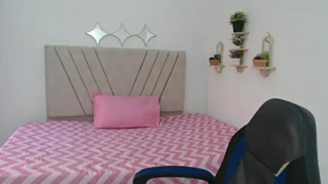 mature martina online show from April 7, 8:31 pm