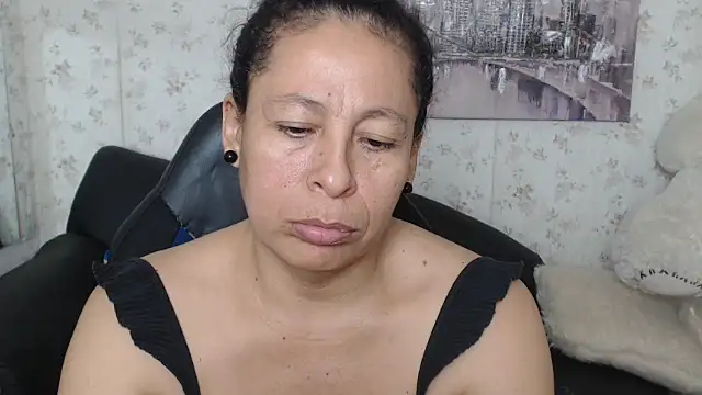 mature martina online show from June 9, 9:21 am