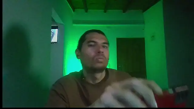 Snapshot of Manguerozotv chatting on April 26, 9:45 pm Manguerozotv online show from April 26, 9:45 pm