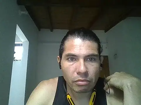 Snapshot of Manguerozotv chatting on May 11, 2:01 pm Manguerozotv online show from May 11, 2:01 pm