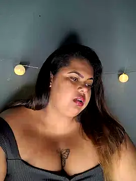 Snapshot of biancabombombbw chatting on January 31, 2:15 am biancabombombbw online show from January 31, 2:15 am