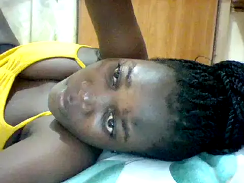 Snapshot of Alessandrajenna chatting on February 14, 9:21 pm Alessandrajenna online show from February 14, 9:21 pm