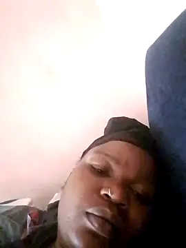 Snapshot of pretty-donna chatting on November 2, 6:27 am pretty-donna online show from November 2, 6:27 am