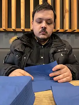 Snapshot of Bebemickey75 chatting on March 11, 9:34 am Bebemickey75 online show from March 11, 9:34 am