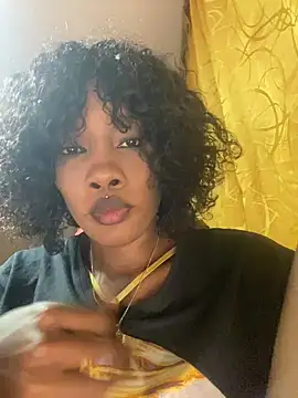 Snapshot of coral1727 chatting on December 19, 11:25 pm coral1727 online show from December 19, 11:25 pm