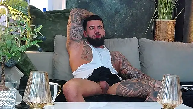 masterkingofmusclee online show from March 25, 9:26 am