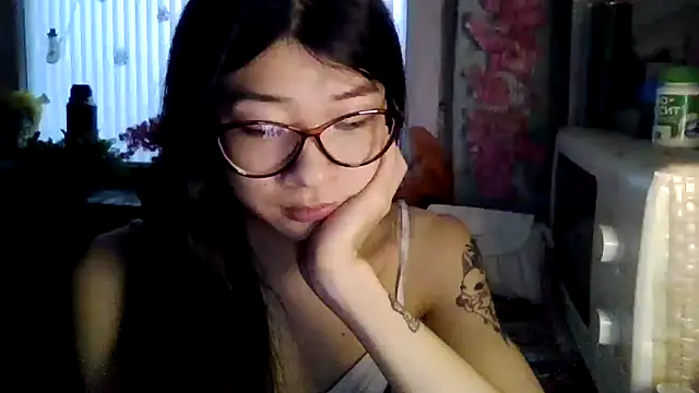 CarlyJoy online show from March 9, 12:42 pm