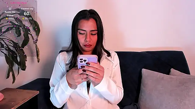 im amber online show from January 9, 1:14 pm