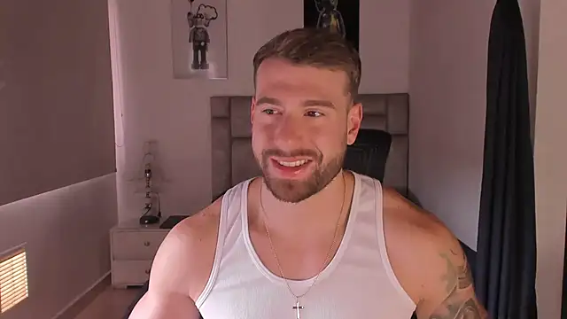 Snapshot of paul_rogerr chatting on September 28, 9:42 pm paul rogerr online show from September 28, 9:42 pm