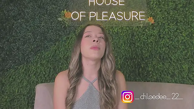 chloe d online show from October 6, 12:24 pm