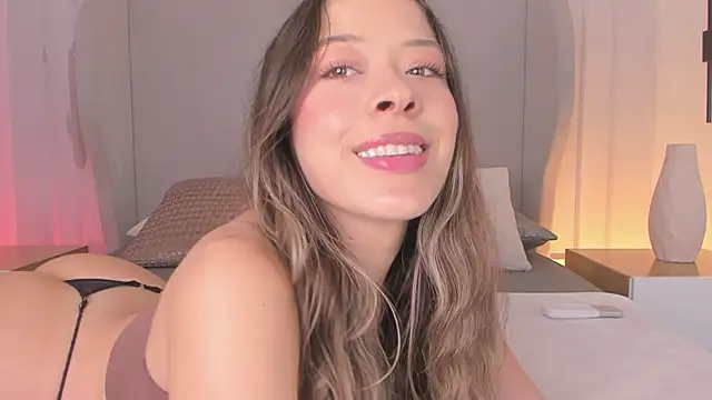 chloe d online show from November 23, 1:00 pm