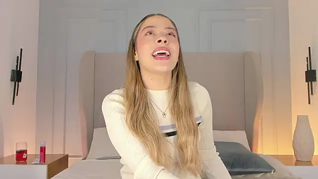 chloe d online show from April 12, 12:21 pm