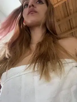 Pretty-10Woman online show from September 28, 9:20 pm