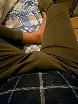 ikarus07 online show from January 9, 12:35 am