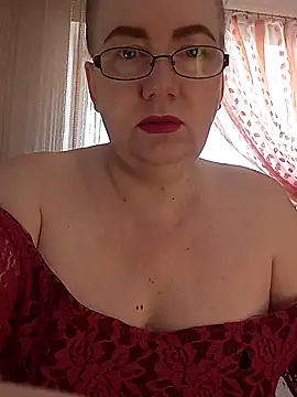 stiflers momy online show from April 11, 9:13 am