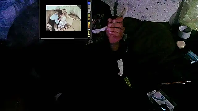 Snapshot of Boneart chatting on July 3, 7:37 am Boneart online show from July 3, 7:37 am