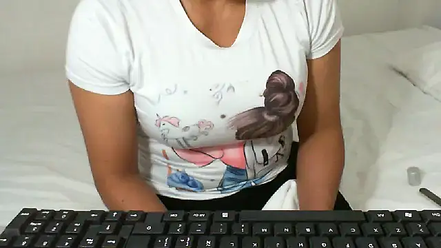 salome  milf online show from February 21, 2:39 am