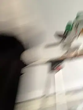 CuddlyFloat88 online show from January 7, 10:45 pm