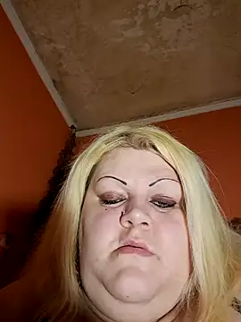 Snapshot of ducicsajsziii chatting on January 9, 6:36 pm ducicsajsziii online show from January 9, 6:36 pm