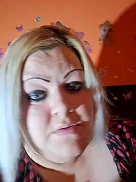 Snapshot of ducicsajsziii chatting on November 21, 3:22 pm ducicsajsziii online show from November 21, 3:22 pm